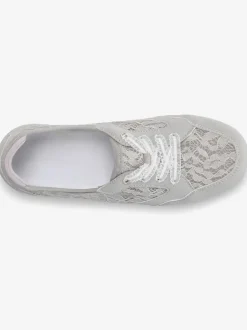 Baskets chaussures de loisirs tendance avec dentelle pour un look personnalisé