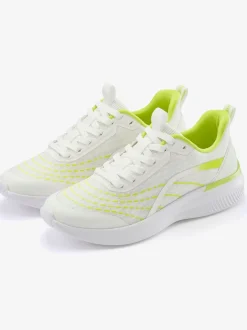 Baskets chaussures en textile et chaussures en tissu : particulièrement légères et confortables