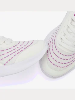 Baskets chaussures en textile et chaussures en tissu : particulièrement légères et confortables