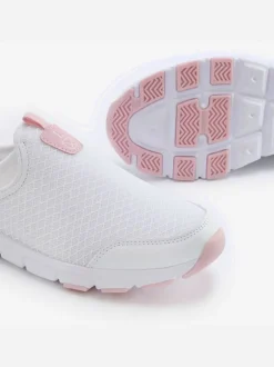 Baskets chaussures en textile et chaussures en tissu : très légères et confortables