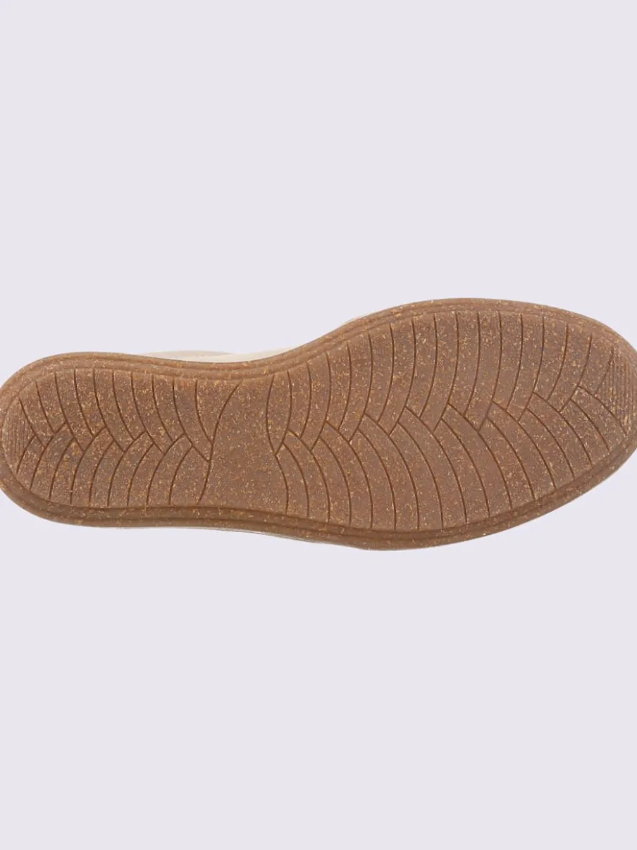 Baskets cuir velours de vache.
