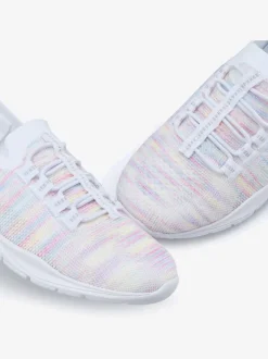 Baskets lacets élastiques et semelle flexible pour un confort optimal