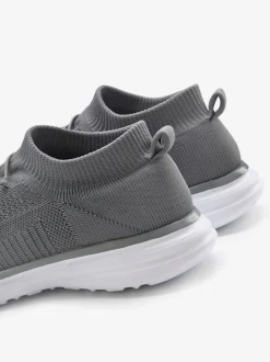 Baskets matière textile extensible douce pour s'adapter parfaitement au pied