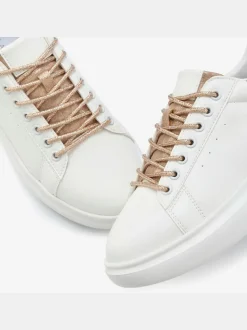 Baskets sneaker confortables avec détails métalliques tendance