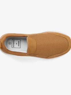 Baskets sneakers basiques confortables à enfiler avec talon légèrement rembourré pour un confort optimal