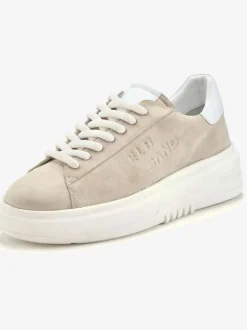 Baskets sneakers confortables avec semelle plate tendance pour un confort absolu