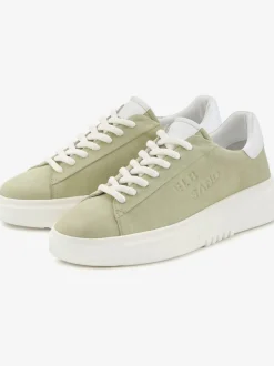 Baskets sneakers confortables avec semelle plate tendance pour un confort absolu