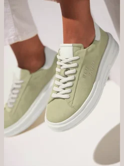 Baskets sneakers confortables avec semelle plate tendance pour un confort absolu