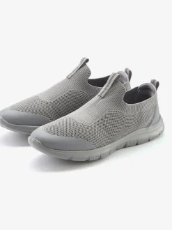 Baskets sneakers légères à enfiler grâce aux matières élastiques pour un confort absolu