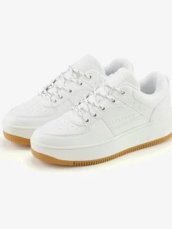 Baskets sneakers modernes avec semelle compensée légère