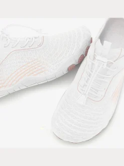 Baskets sneakers sportives avec cordon de serrage et semelle flexible pour un confort optimal