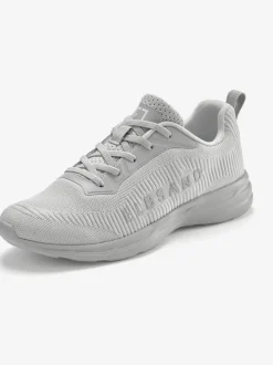 Baskets sneakers sportives et légères à enfiler, très confortables grâce au talon légèrement rembourré