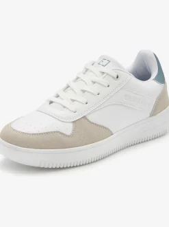 Baskets sneakers tendance avec détails contrastés