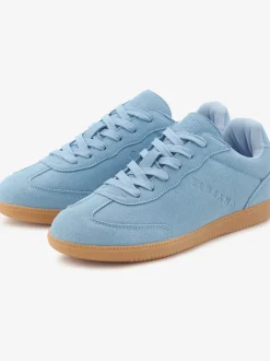 Baskets sneakers tendance en cuir velours de qualité, très confortables grâce au talon légèrement rembourré