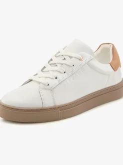 Baskets sneakers tendance en cuir de qualité pour plus de confort