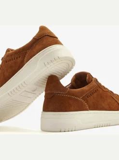 Baskets sneakers tendance en cuir velours doux de qualité, particulièrement confortables à porter