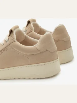 Baskets sneakers tendance et confortables en cuir de qualité, fabriquées au portugal