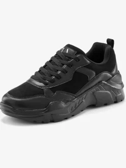 Baskets talon légèrement compensé au style chunky tendance