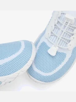 Baskets très agréables à porter grâce à la semelle flexible et ultra-légère, qui vous donne l'impression de marcher pieds nus