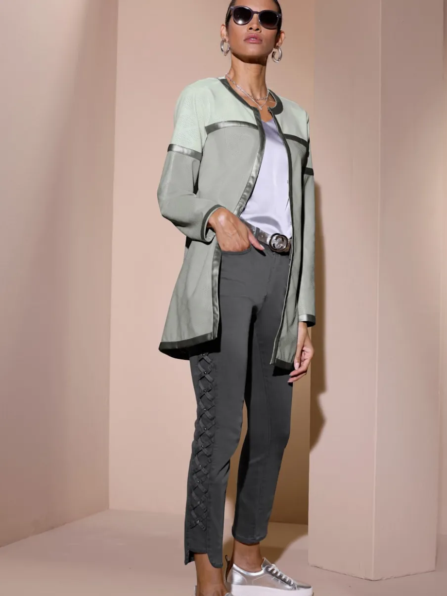 Blazer en synthétique avec perforations et fermeture à crochets