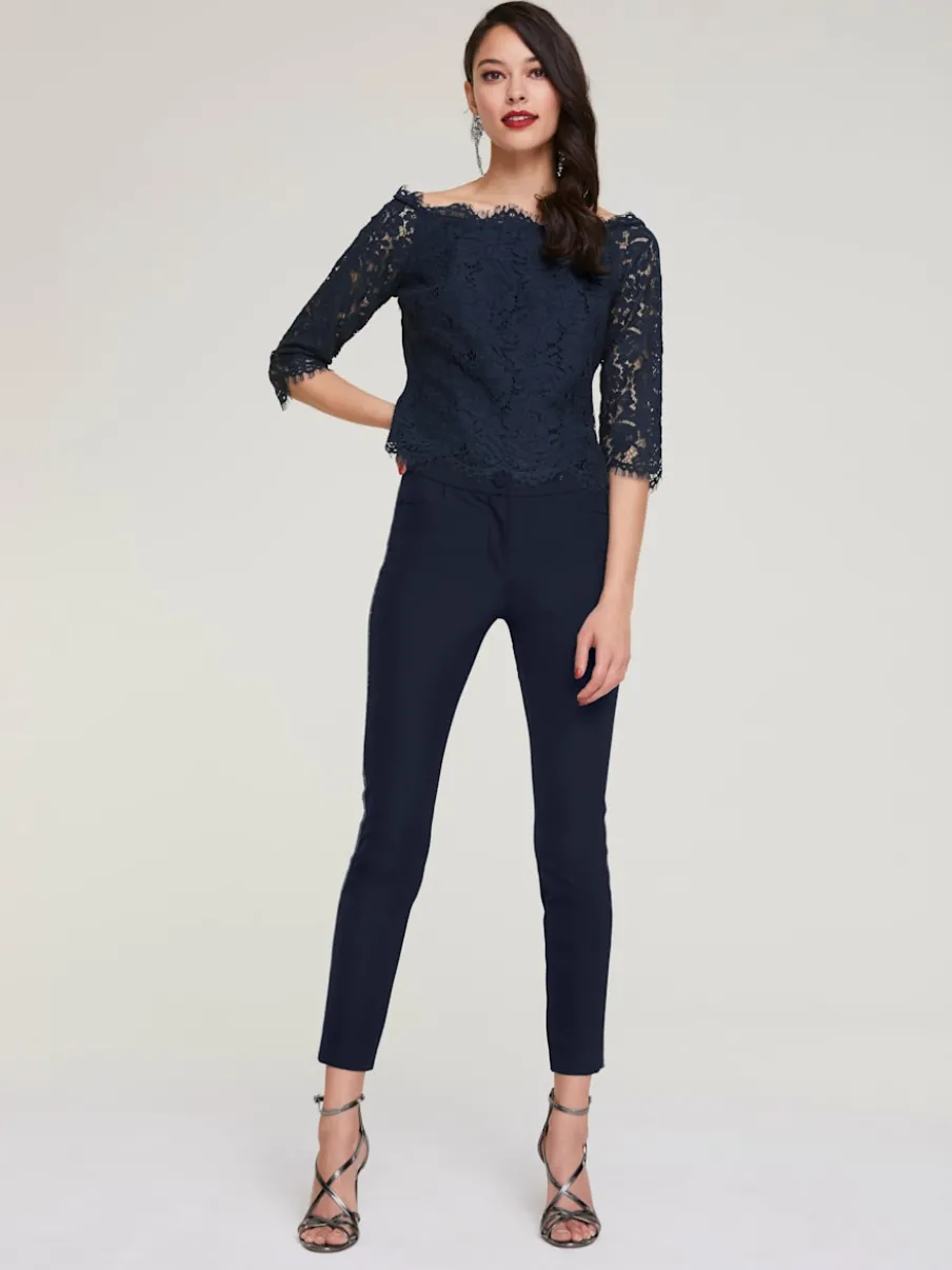Blouse en dentelle raffinée à manches trois quarts