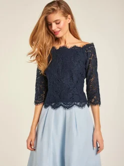 Blouse en dentelle raffinée à manches trois quarts