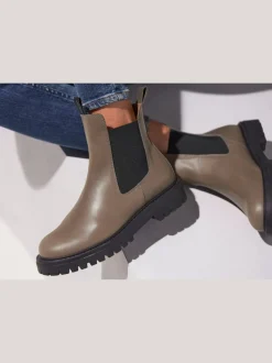 Bottines chelsea tendance en cuir de qualité, très confortables