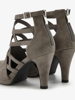 Bottines d'automne avec petites découpes tendance