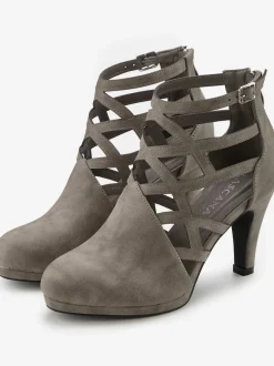 Bottines d'automne avec petites découpes tendance