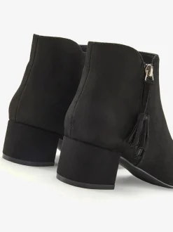 Bottines détails houppe tendance