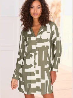 Chemise de nuit à col classique