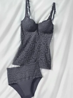 Chemise soutien-gorge à armatures