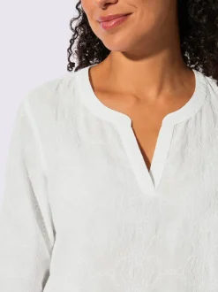 Chemisier en coton brodé avec col ouvert et manches 3/4
