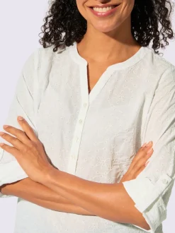 Chemisier en coton à encolure V et manches retroussables avec motif brodé