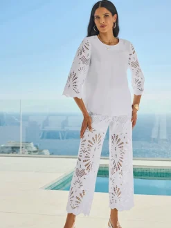 Chemisier en dentelle léger manches 3/4 avec motifs ajourés