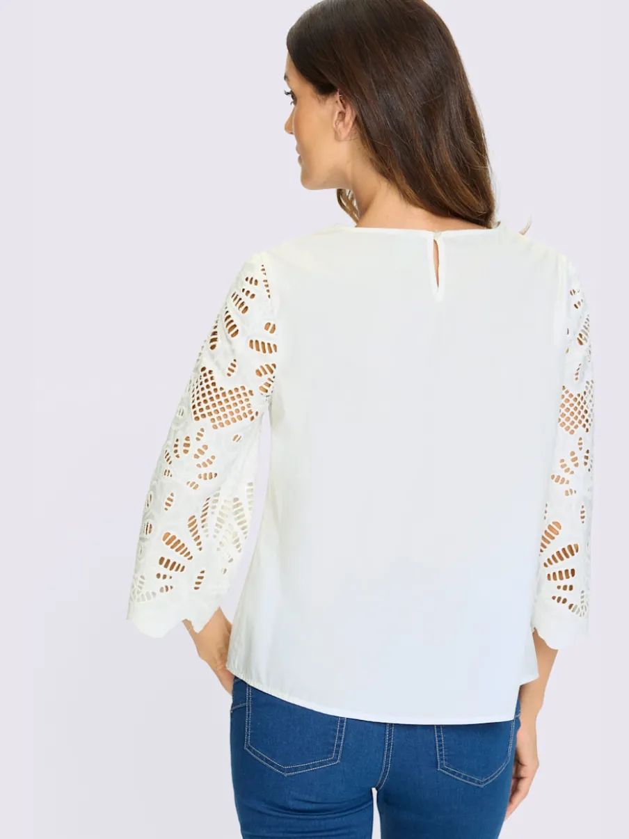 Chemisier en dentelle léger manches 3/4 avec motifs ajourés
