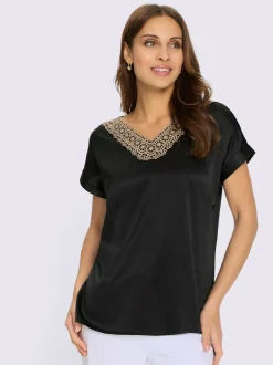 Chemisier en satin avec dentelle col V et mancherons