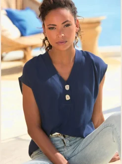 Chemisier en V avec boutons et manches courtes en viscose