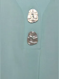 Chemisier en V avec boutons et manches courtes en viscose
