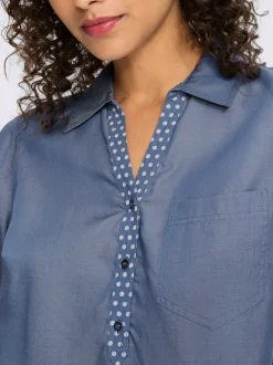 Chemisier fluide à col chemise avec patte de boutonnage à pois