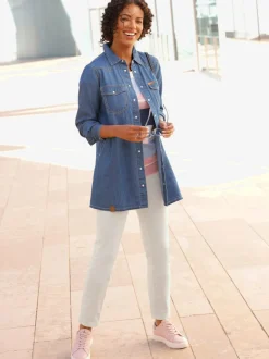Chemisier long en jean avec col chemise et manches longues