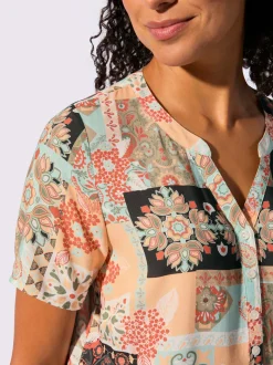 Chemisier à manches courtes avec col V et effet patchwork