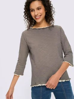 Ensemble de deux T-shirts à encolure en U et manches 3/4 avec bords ondulés