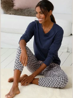 Ensemble de pyjama : pantalon et t-shirt manches longues