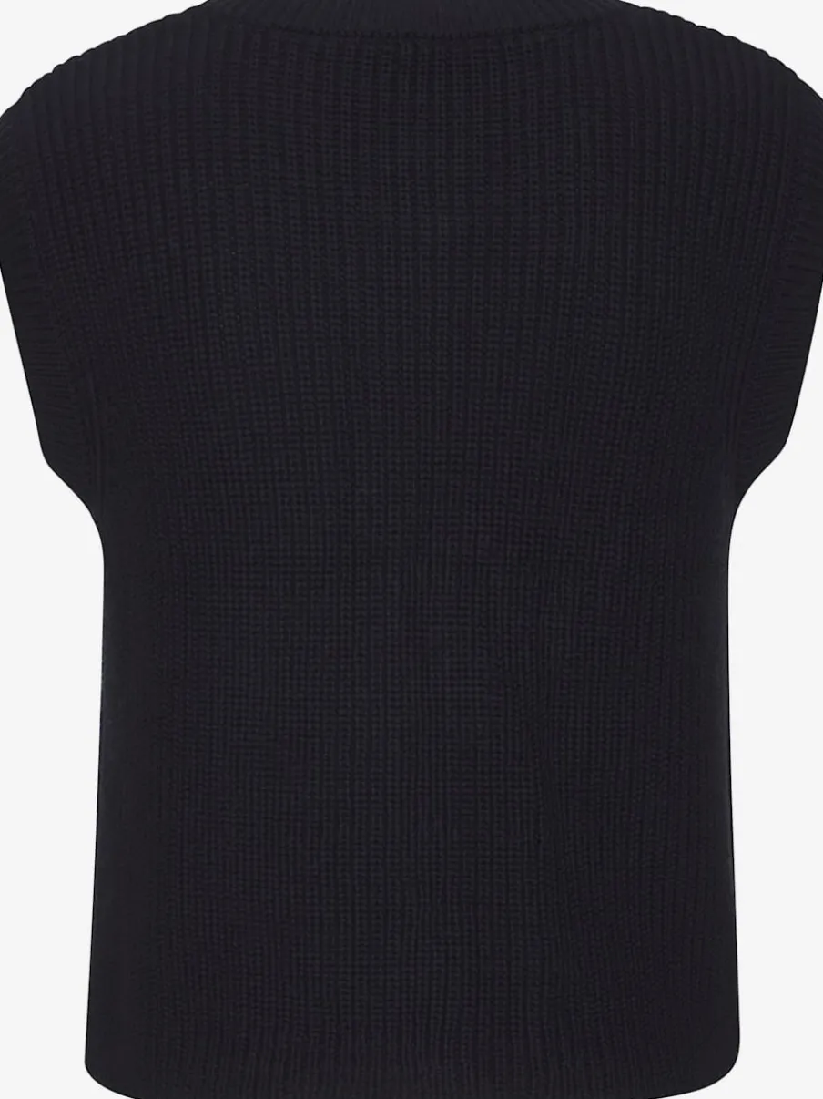 Gilet en tricot avec boutons dorés et poches plaquées