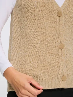 Gilet en tricot tricot ajouré
