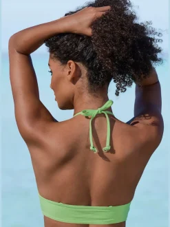 Haut de bikini triangle avec bonnets amovibles et bretelles réglables