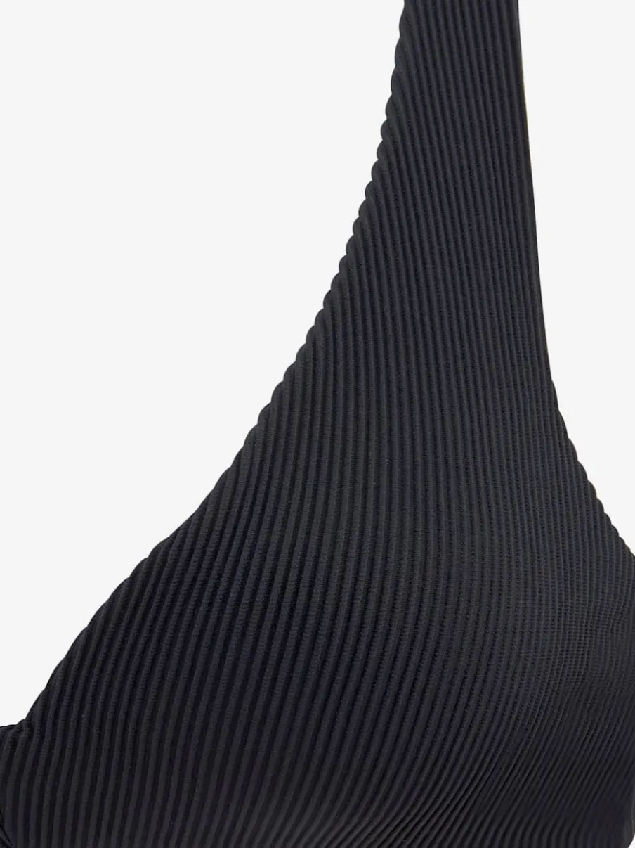 Hauts de bikini triangle avec bonnets et bretelles réglables