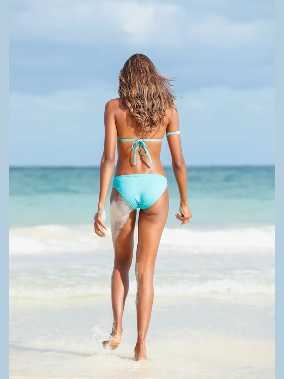 Hauts de bikini triangle avec bonnets rembourrés ajustables