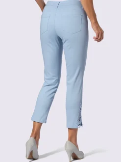Jean 7/8 avec empiècements en dentelle raffinée latéraux